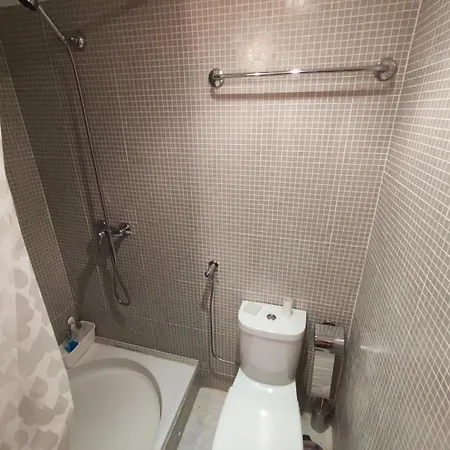 T2 Apartment With Private Garden In The Balaia