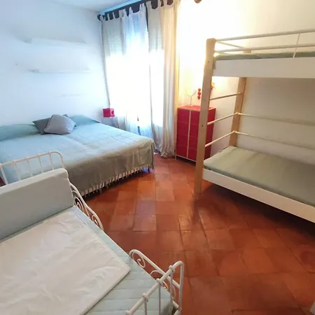 Apartament T2 Apartment With Private Garden In The Balaia